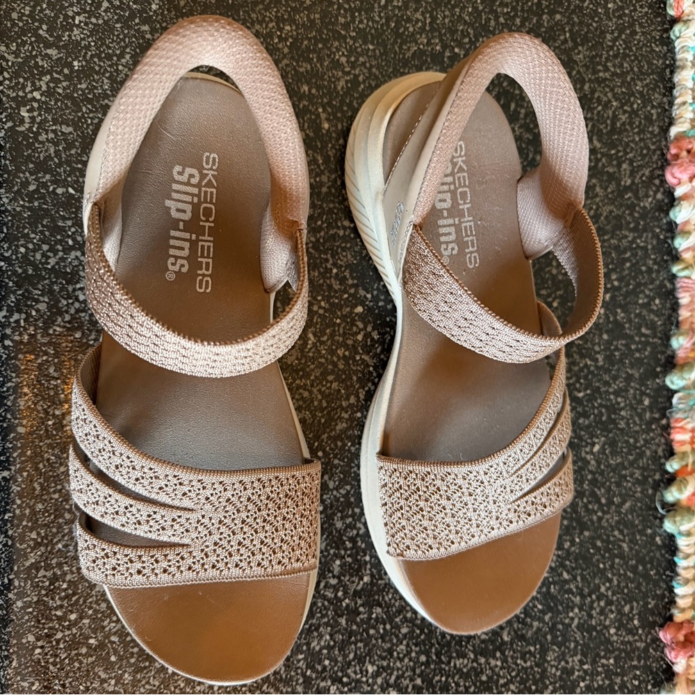 Skechers Women's Taupe Knit Slingback Sandals